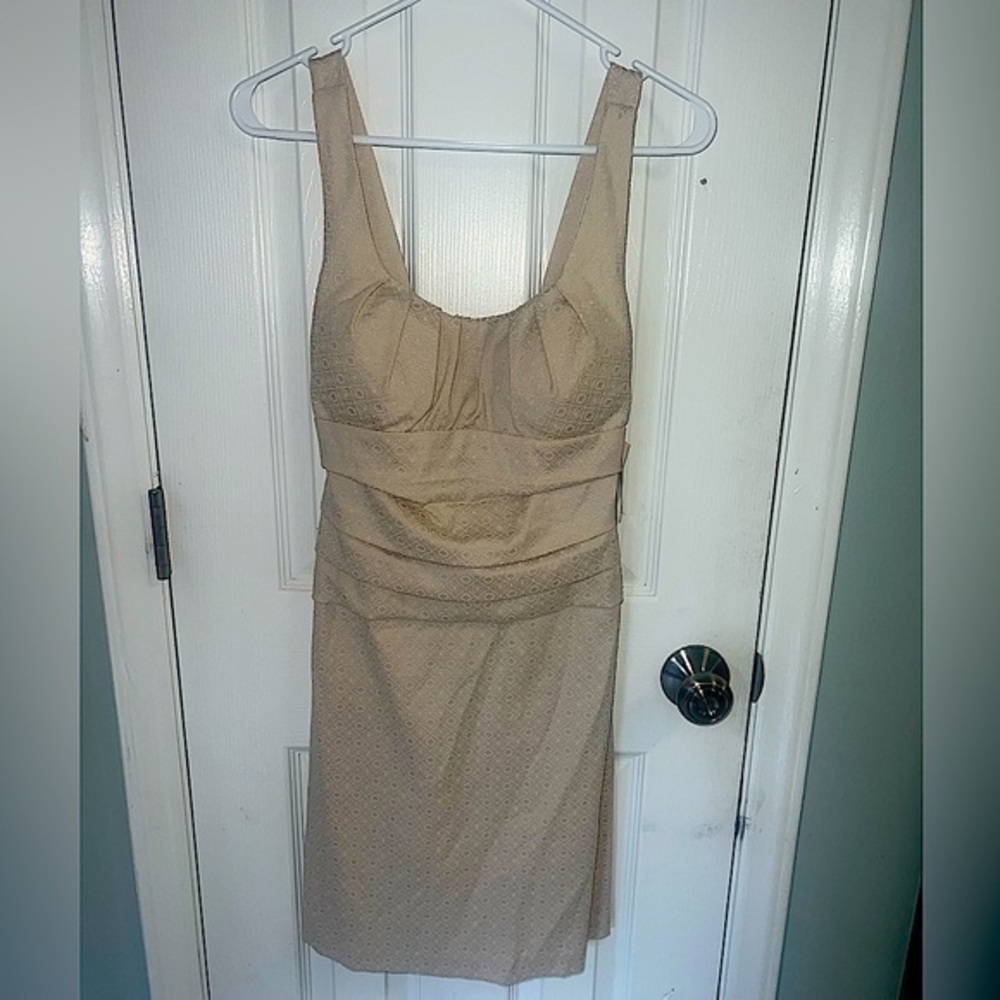Cream sleeveless formal Dress Size 3/4